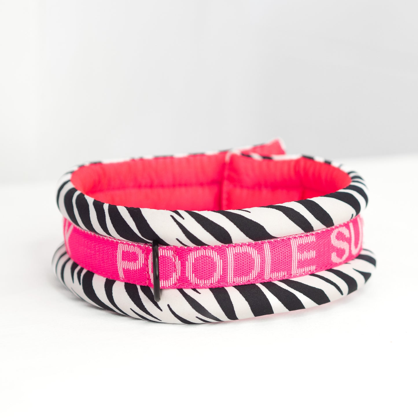 Poodle Mania Meets Safari Fluffy Magnetic Collar ® Zebra