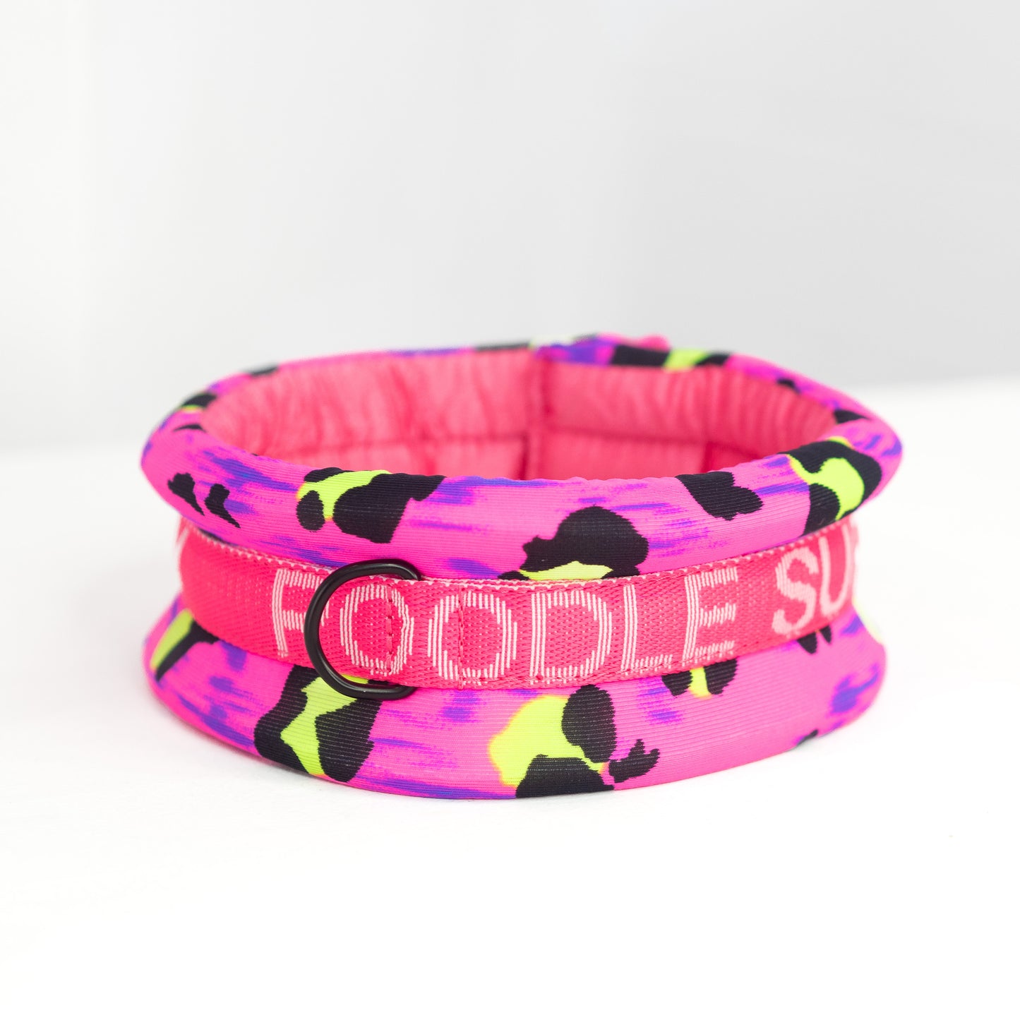 Poodle Mania Meets Safari Fluffy Magnetic Collar ® Cheetah