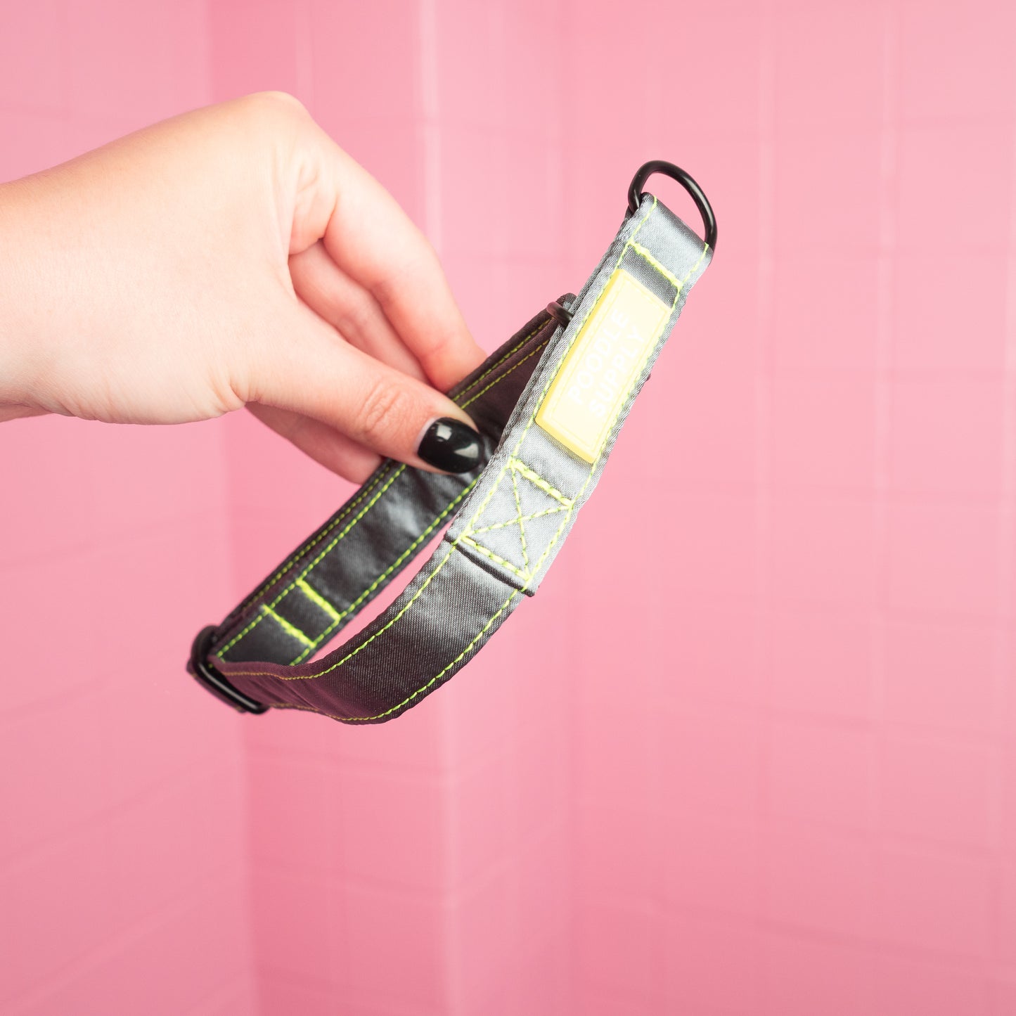 Martingale Collar Candy Satin - Zesty Licorice