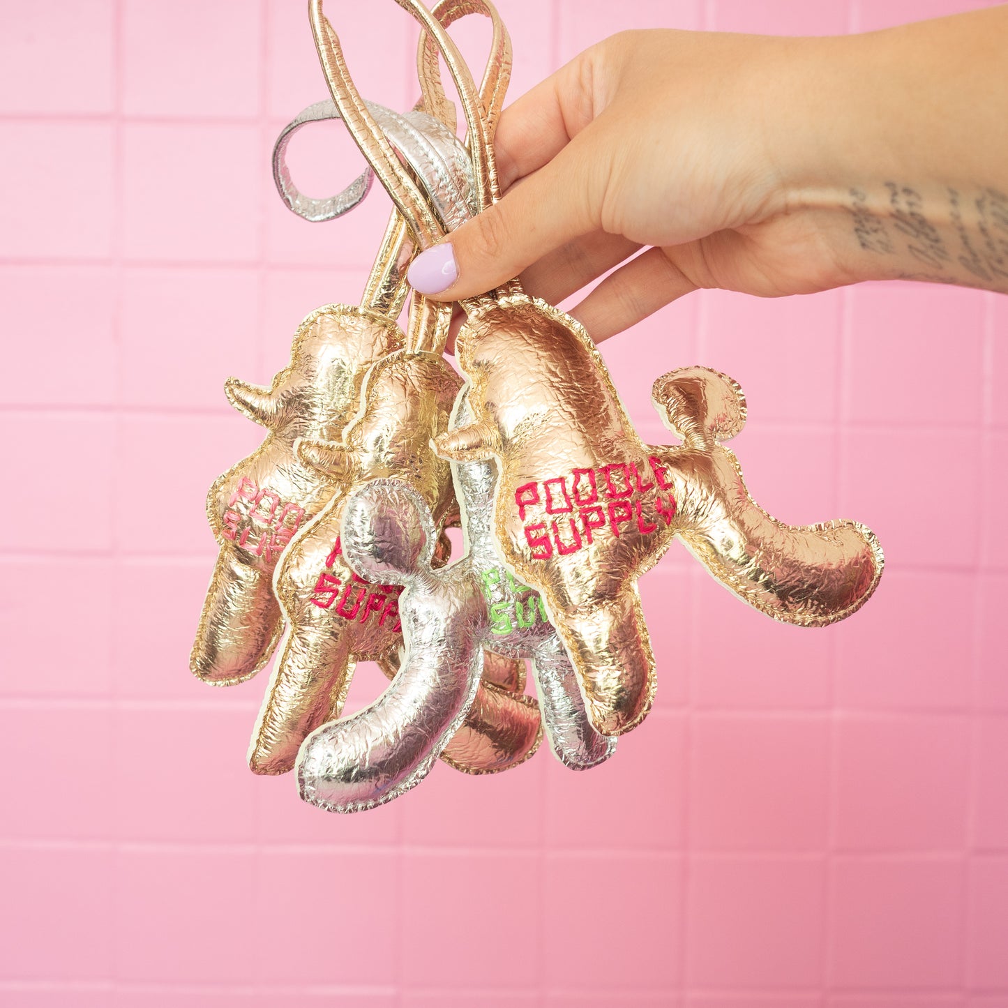 Poodle Charm Large Gold Bubblegum 003