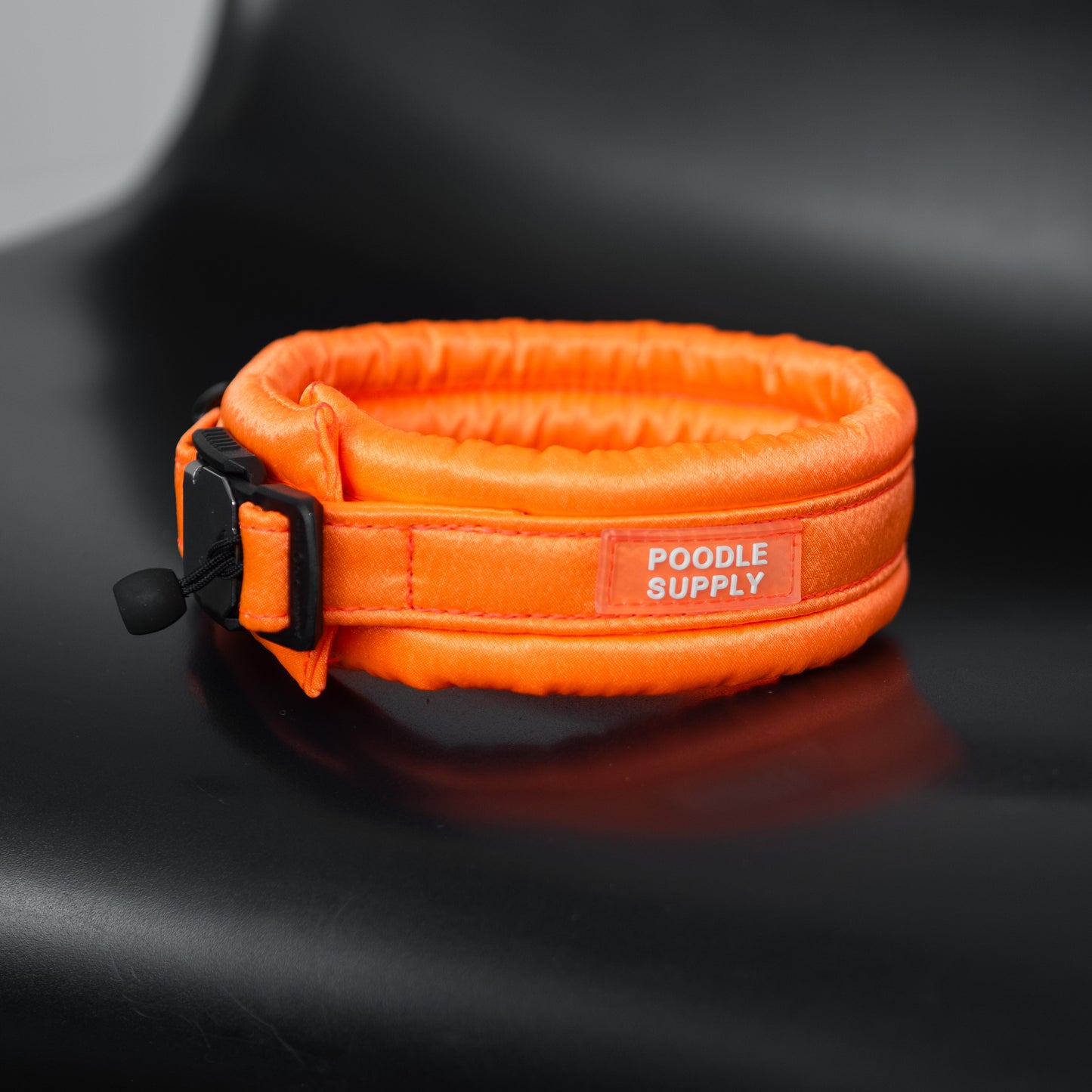 Standard Candy Satin Fluffy Magnetic Collar ® Tropical Fusion