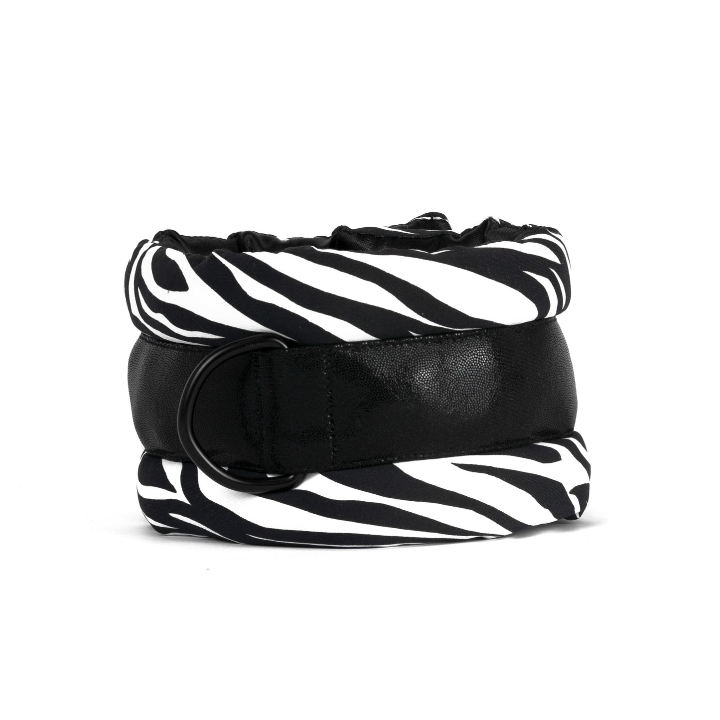 Standard Fluffy Magnetic Collar Black Zebra