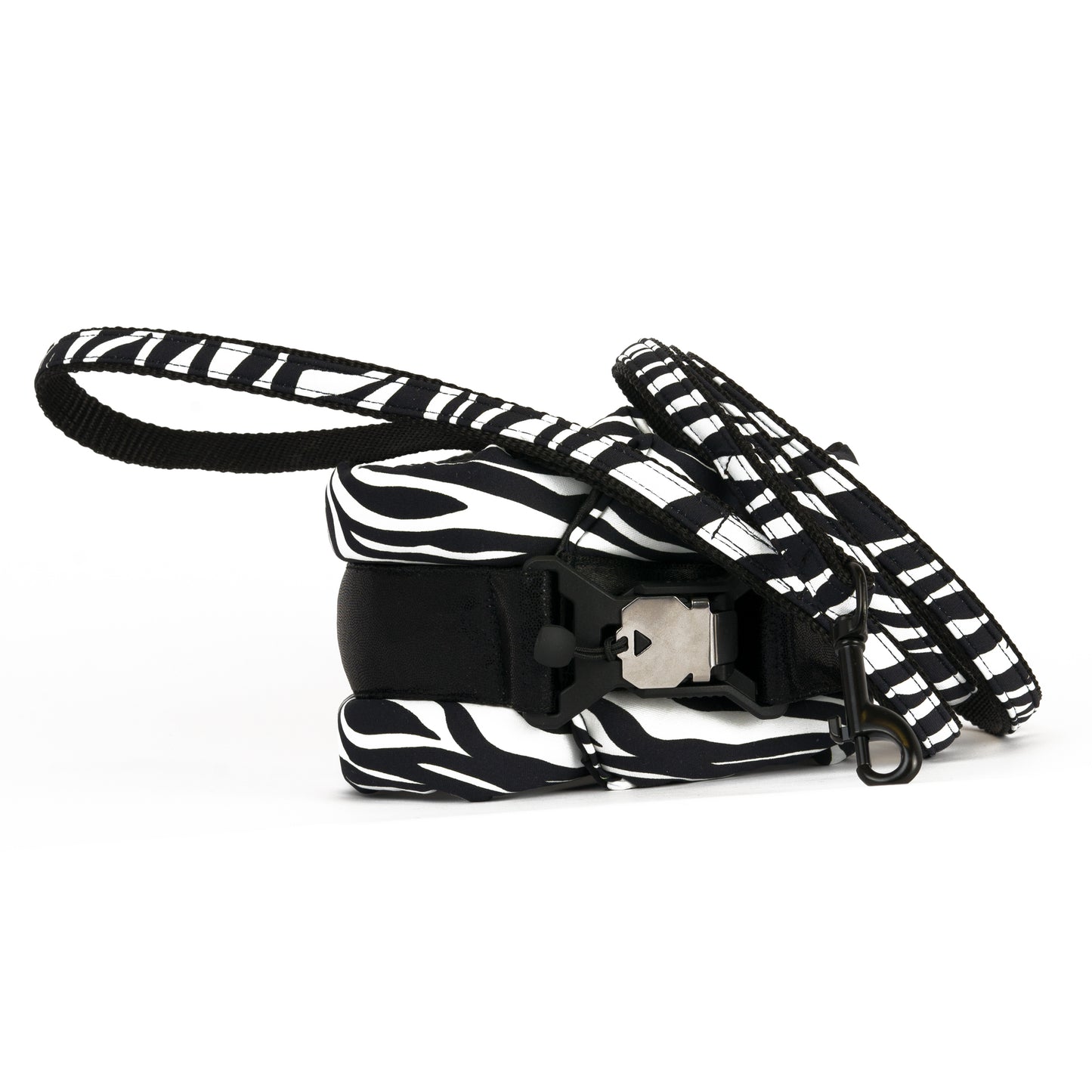 Standard Fluffy Magnetic Collar Black Zebra
