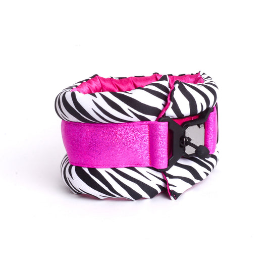 Standard Fluffy Magnetic Collar Hot Zebra