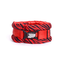 Load image into Gallery viewer, Toy / Miniature / Medium Fluffy Magnetic Collar Candy Zebra
