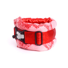 Načíst obrázek do prohlížeče Galerie, Standard Fluffy Magnetic Collar Scarlet Snake
