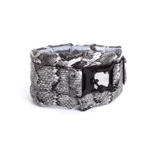 Načíst obrázek do prohlížeče Galerie, Standard Fluffy Magnetic Collar Eco Leather Serpent

