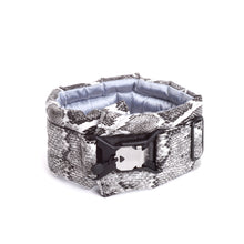 Načíst obrázek do prohlížeče Galerie, Standard Fluffy Magnetic Collar Eco Leather Serpent
