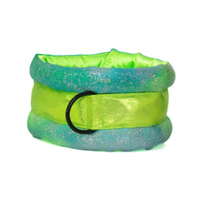 Load image into Gallery viewer, Standard Fluffy Magnetic Collar Lime Rainbow
