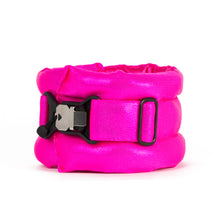 Load image into Gallery viewer, Standard Fluffy Magnetic Collar Metallic Ultra Neon Pink
