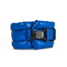 Načíst obrázek do prohlížeče Galerie, Standard Fluffy Magnetic Collar Glossy Blue Everything
