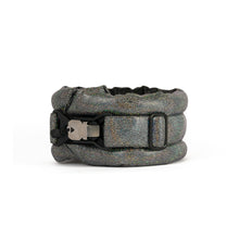 Load image into Gallery viewer, Toy / Miniature Fluffy Magnetic Collar Holographic Jet Black
