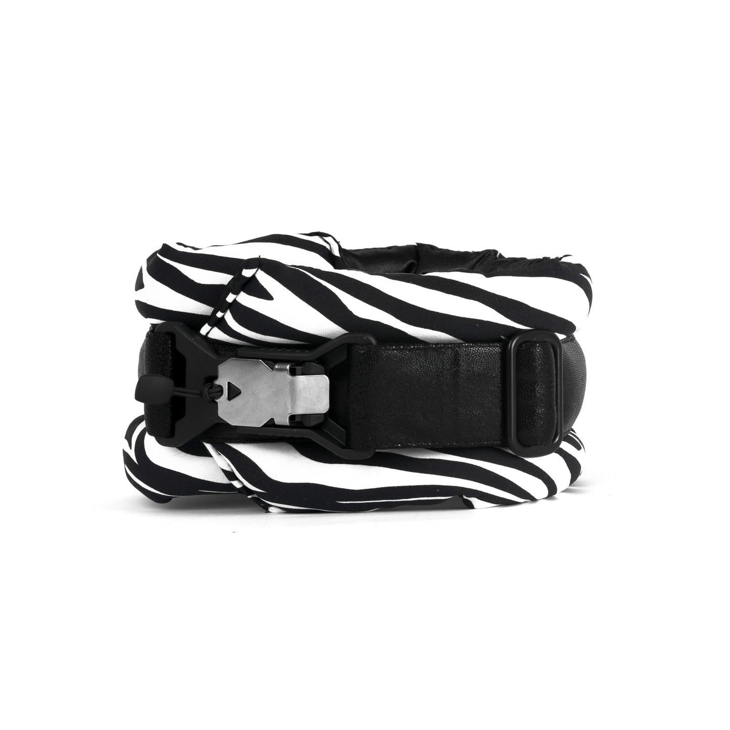 Medium Fluffy Magnetic Collar Black Zebra
