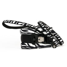 Load image into Gallery viewer, Standard Fluffy Magnetic Collar Black Zebra
