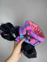 Load image into Gallery viewer, Poodle Supply Set 4 Leg Protectors Black / Glossy Rainbow
